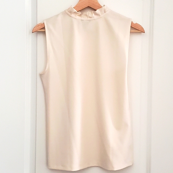 Ann Taylor sleeveless top, size XS - Picture 3 of 4